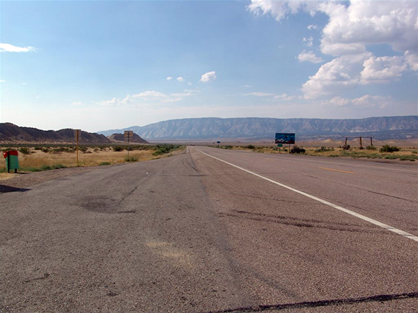 Colorado-Utah state line.  Looking west.