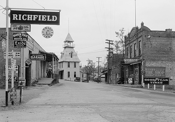 Richfield Gas Station