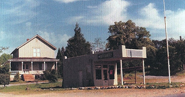 Hungry Hill gas station in 1974.