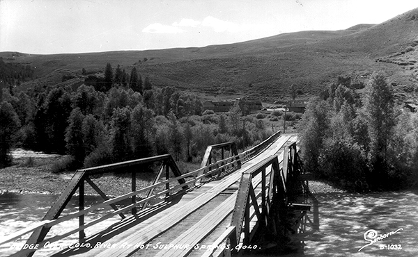 Bridge over the Colorado River leading to the Hot Sulphur Springs Resort
