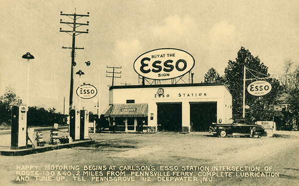 Carlson's Esso